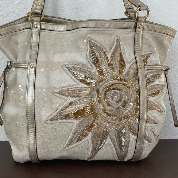 Coach Audrey Sun Starfish Sequin Cinched Tote Limited Edition Rare Shoulder Bag - Picture 13 of 14